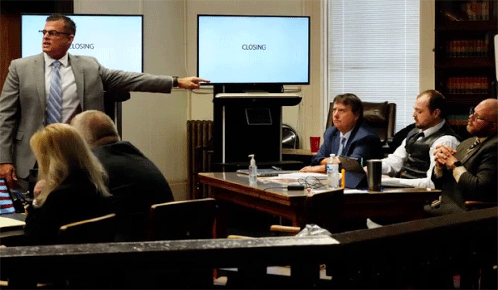 D. Andrew Wilson, Ohio special prosecutor, delivers the rebuttal in closing arguments during...