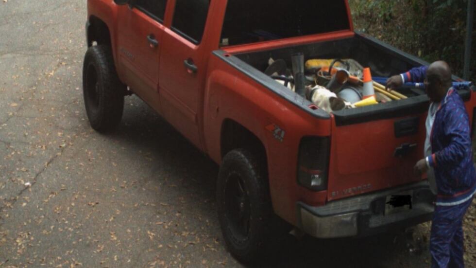 Spartanburg Co. officials need help identifying man accused of abandoning dog