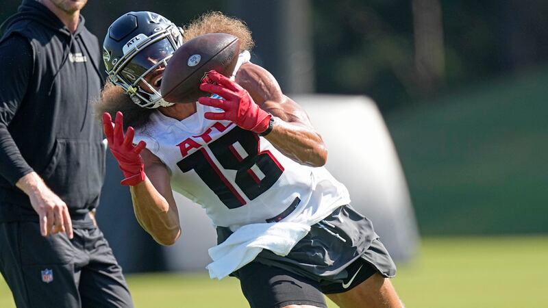 Atlanta Falcons wide receiver Mack Hollins (18) makes a catch during the first day of team's...