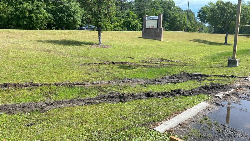 Nearly a dozen people, including teenagers, injured after shooting at Richland County park