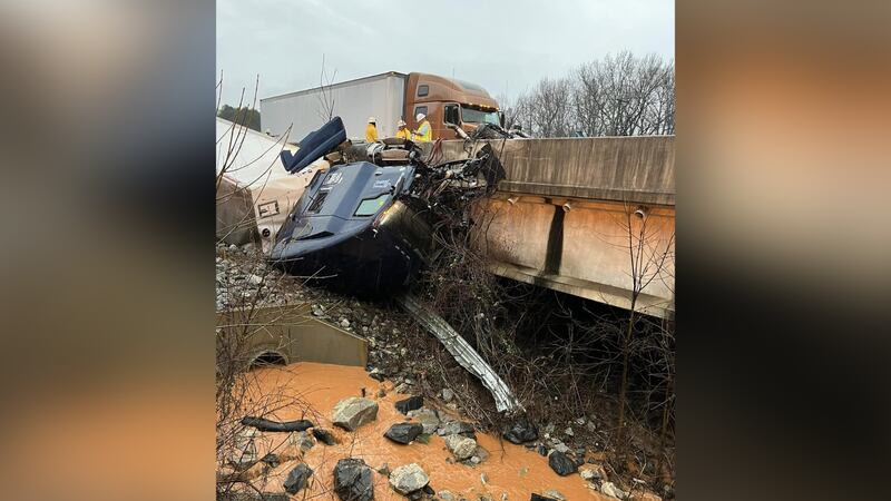 Tractor trailer overturns along I-85 South